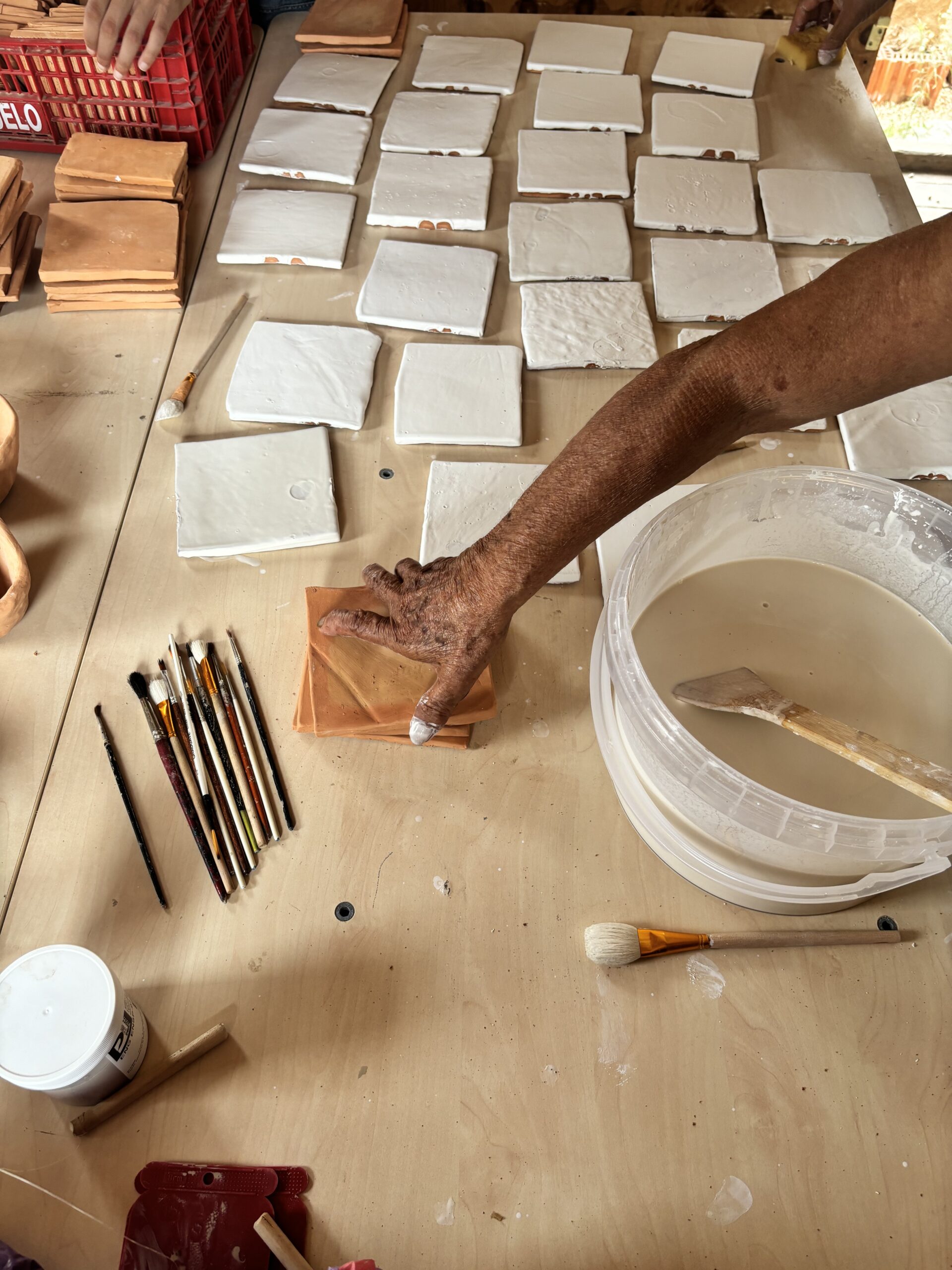 Cerámica comunitaria para fachadas